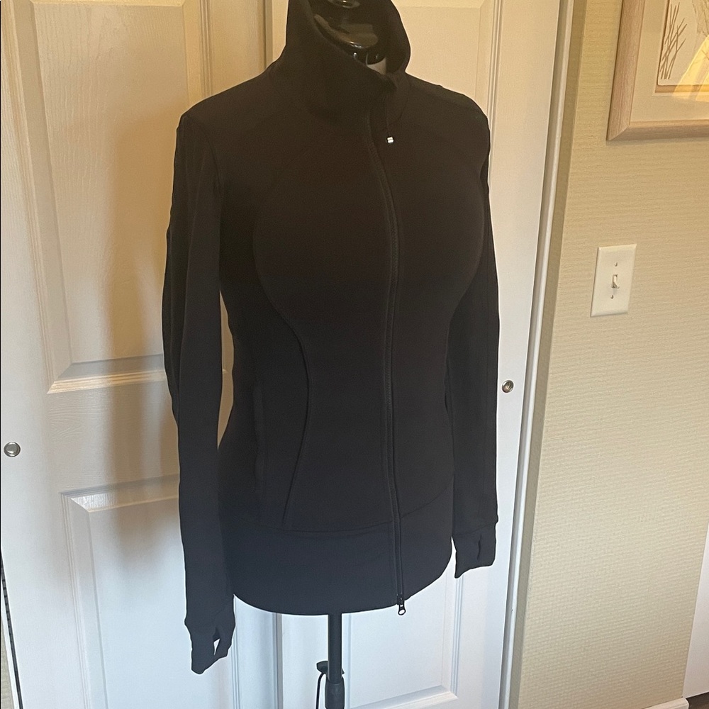 Lululemon Women's Long Black Zip Jacket (M)